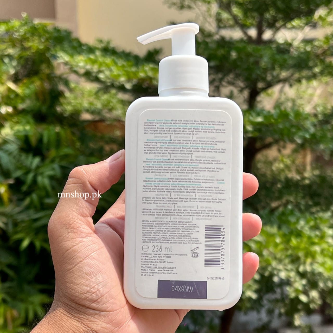CeraVe Blemish Control Face Cleanser with 2% Salicylic Acid & Niacinamide for Blemish-Prone Skin 236ml