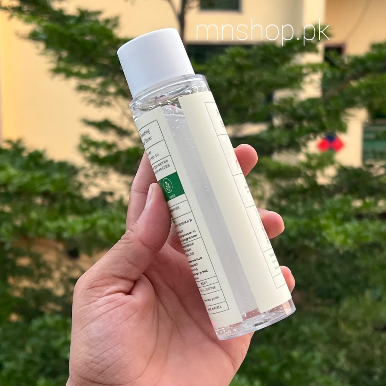AXIS-Y Aqua Boosting Essence Toner