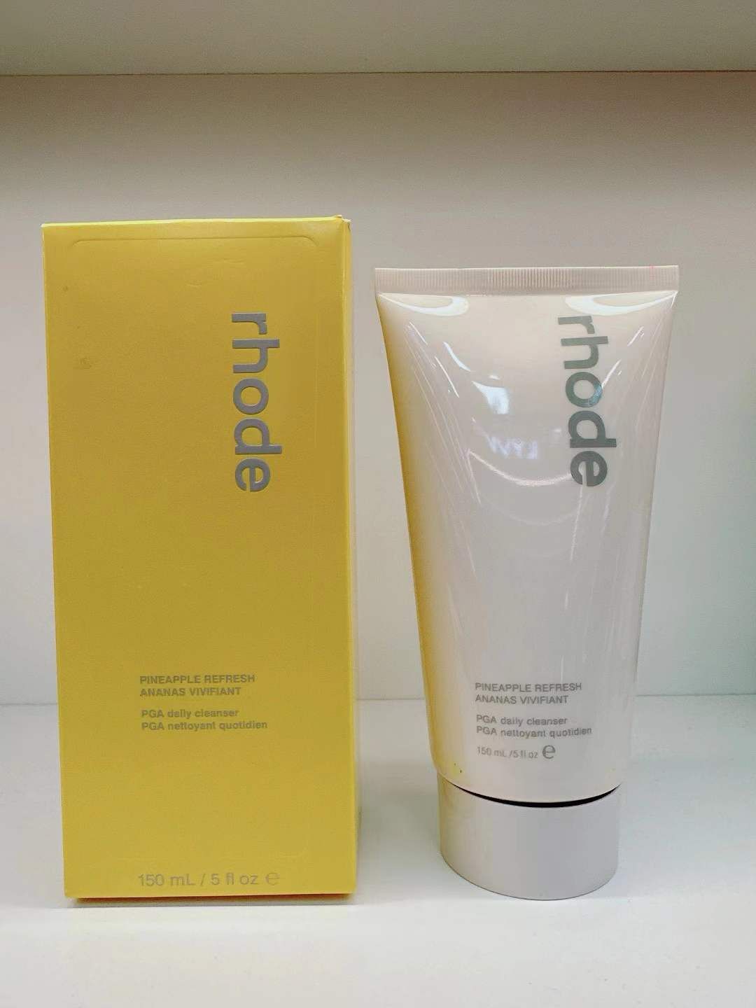 Rhode pineapple refresh The daily cleanser