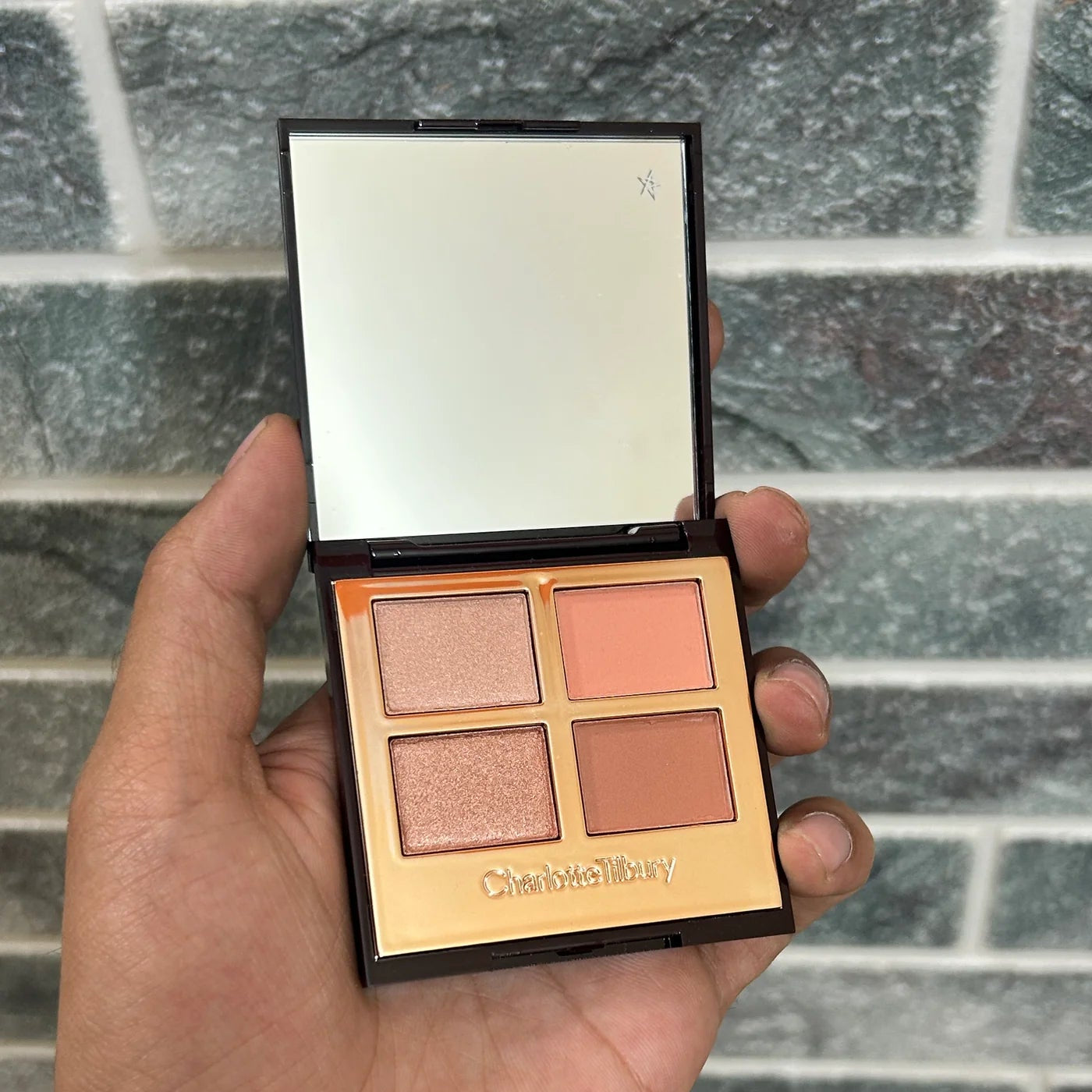 Charlotte Tilbury Luxury Eye shadow Palette - Pillow Talk