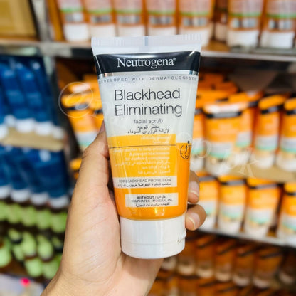 Neutrogena® Blackhead Eliminating Daily Face Scrub