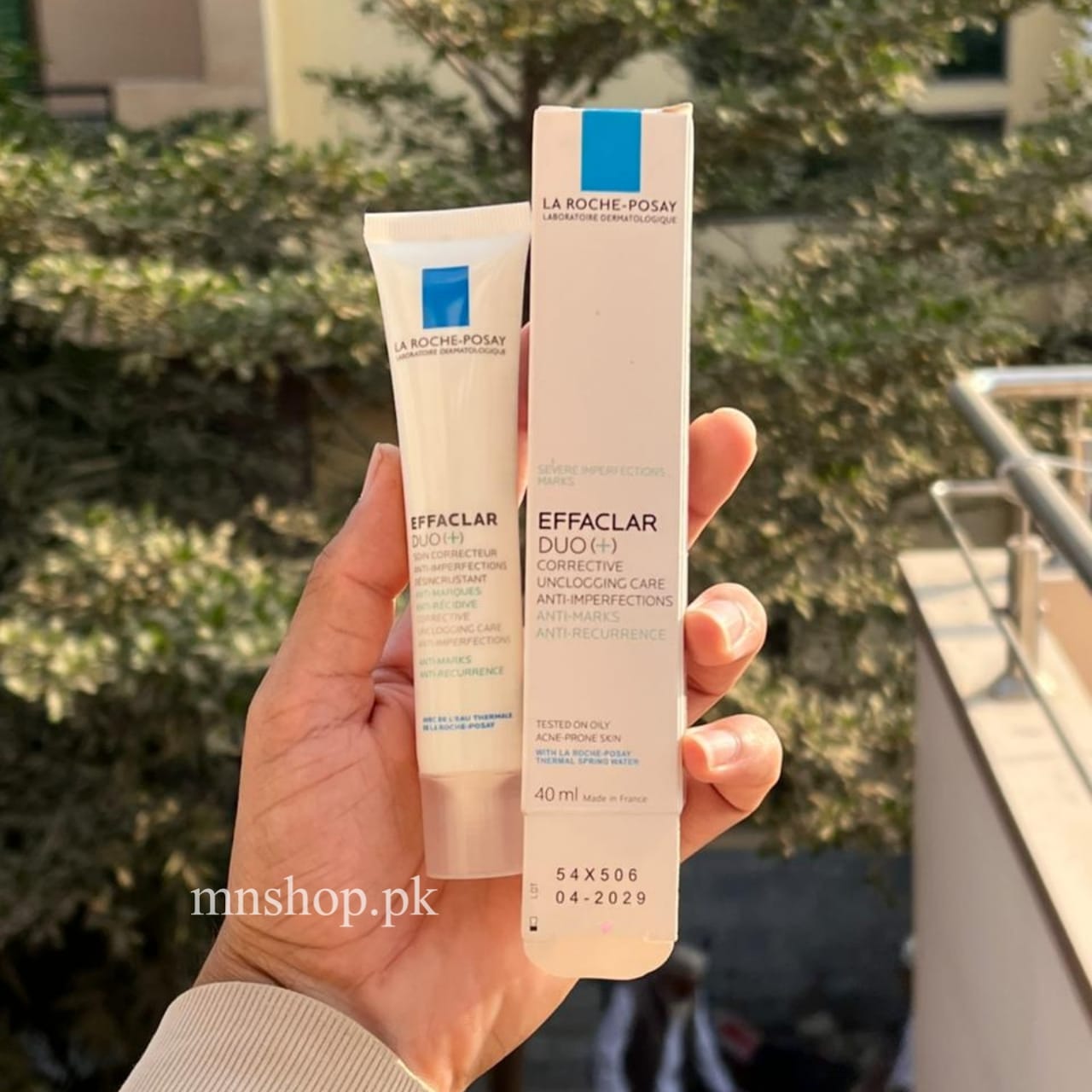 La Roche Posay Effaclar Duo Plus cares for oily and acne prone skin 40 ml
